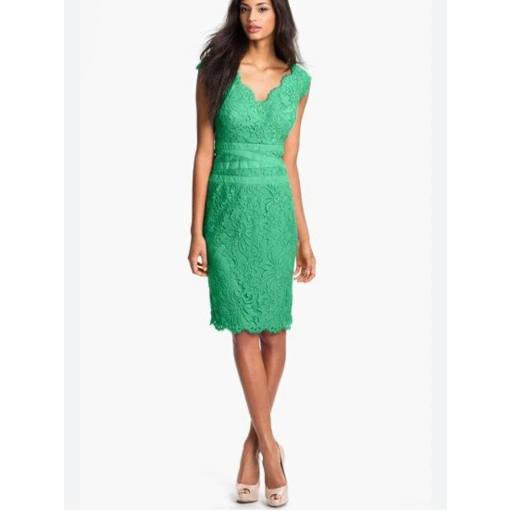 Tadashi Shoji Lace Sheath Dress Knee Length Low Cut Sleeveless Semi Formal Sz 2